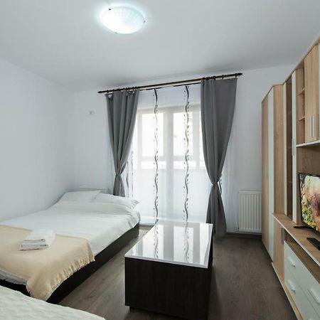 Rezident Militari Apartment Chiajna Exterior photo
